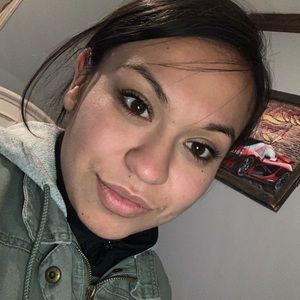 Meet your Posher, Erika